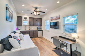 Central and Cozy Houston Studio - Pets Welcome!